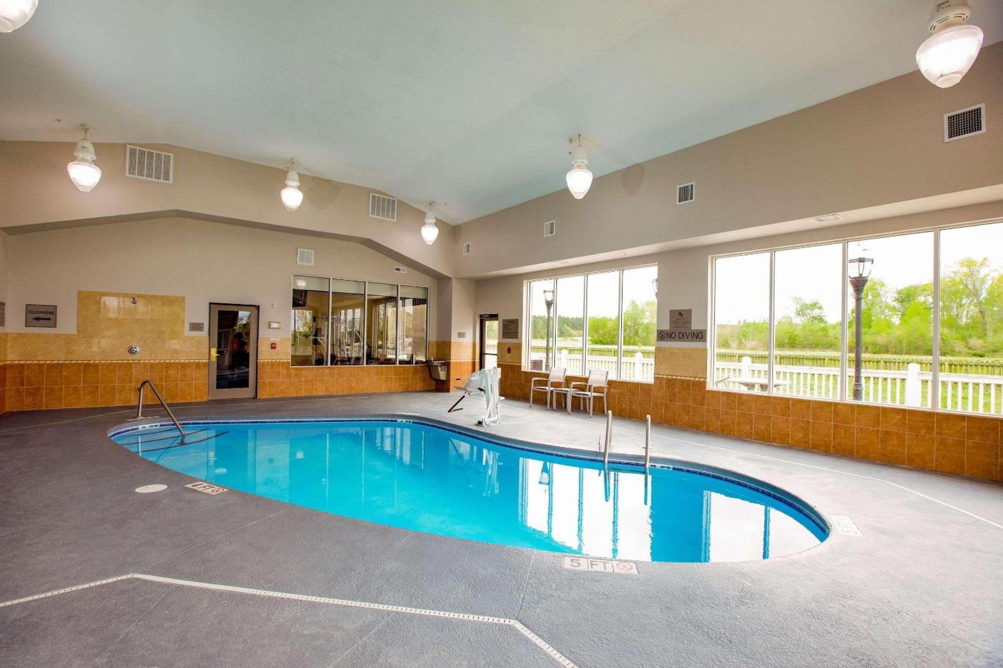 Country Inn & Suites By Radisson, Wilson, Nc Esterno foto